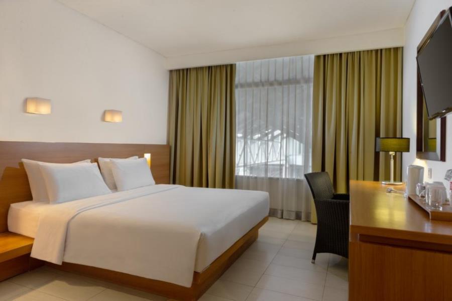 Hotel Santika Pasir Koja บันดุง ภายนอก รูปภาพ