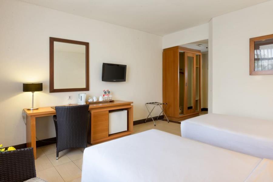 Hotel Santika Pasir Koja บันดุง ภายนอก รูปภาพ
